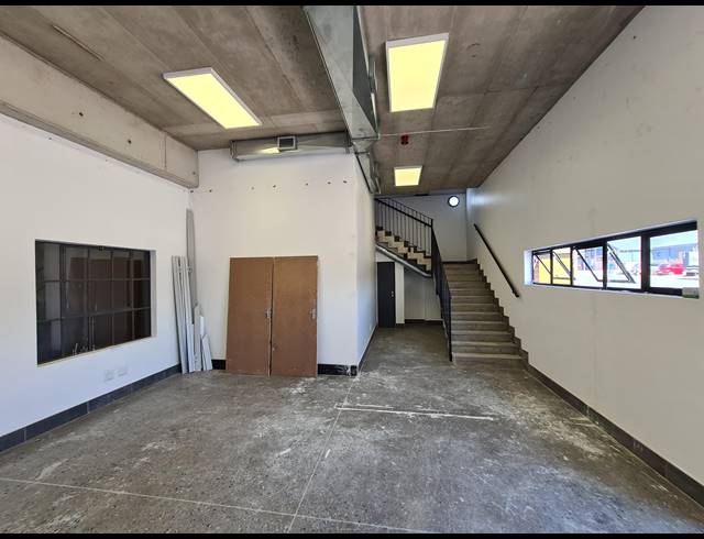 613M² WAREHOUSE TO LET IN RIVERSANDS